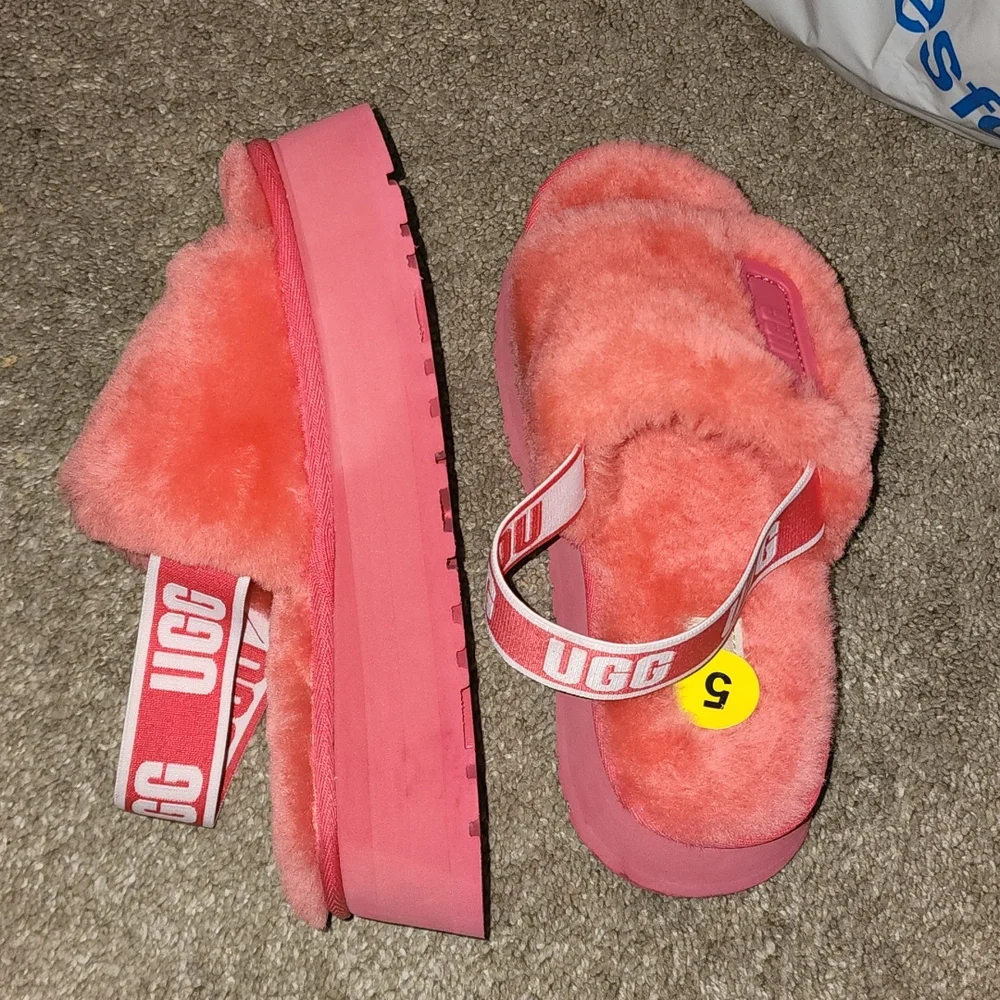 NWOT UGG Disco Slide